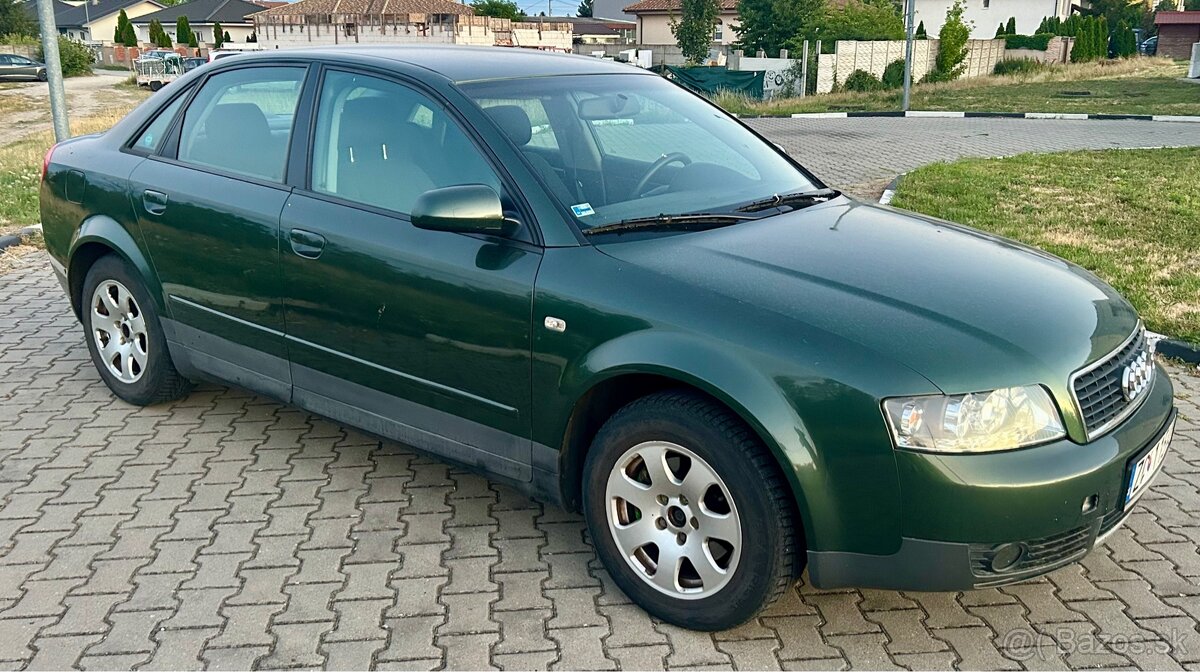 AUDI A4 2.0 benzín - 2