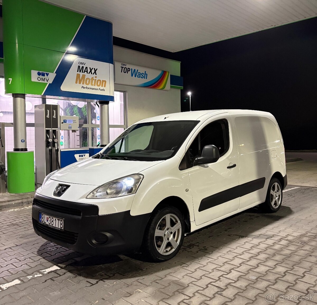 Predám Peugeot Partner 1.6hdi R.v 2009 - 2