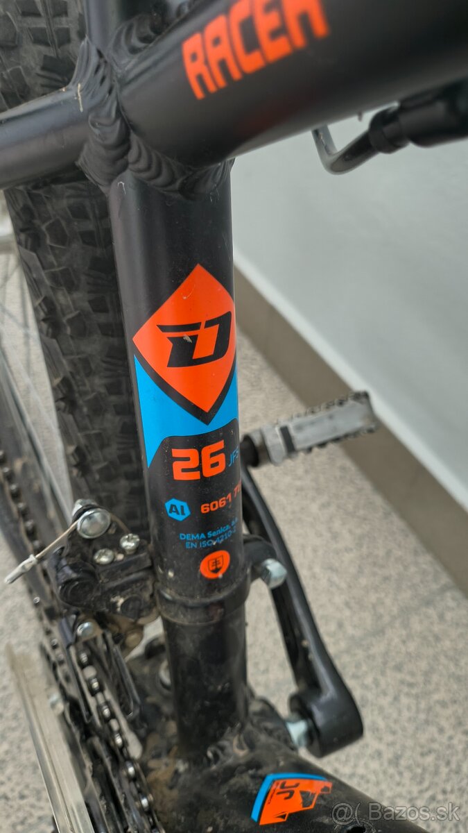 DEMA RACER "26 - 2
