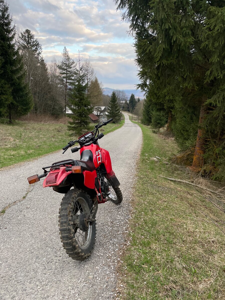 Yamaha DT 125