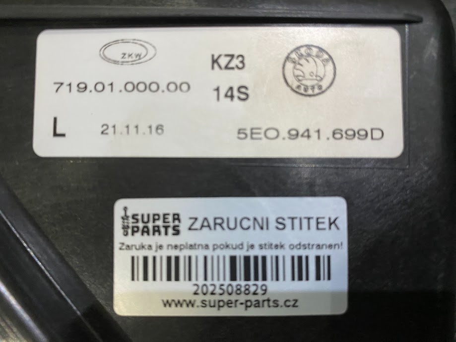 hmlovka Škoda Octavia III 5E0941699D - 2