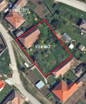 Iba u nás Dom s pozemkom na predaj - Svätý Peter - 2