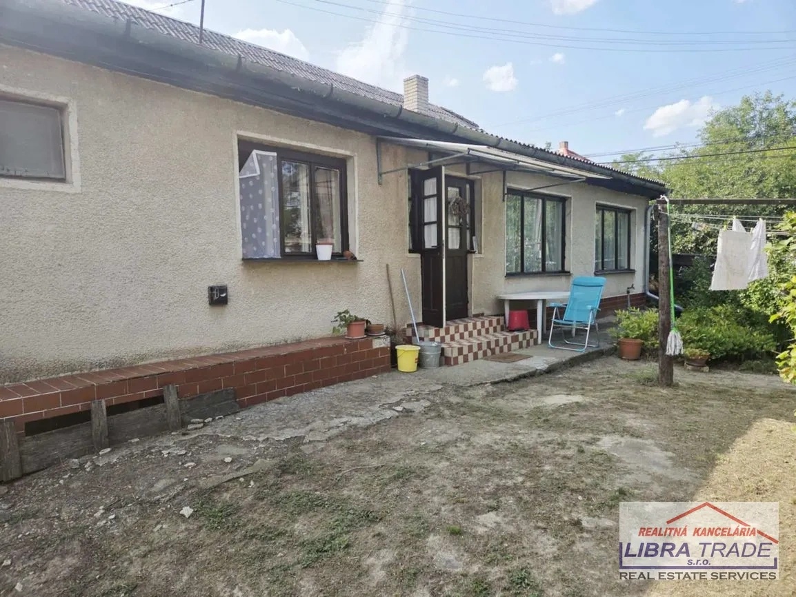 Ponúkame na predaj veľký 5 - izbový rodinný dom v obci Mužla - 2