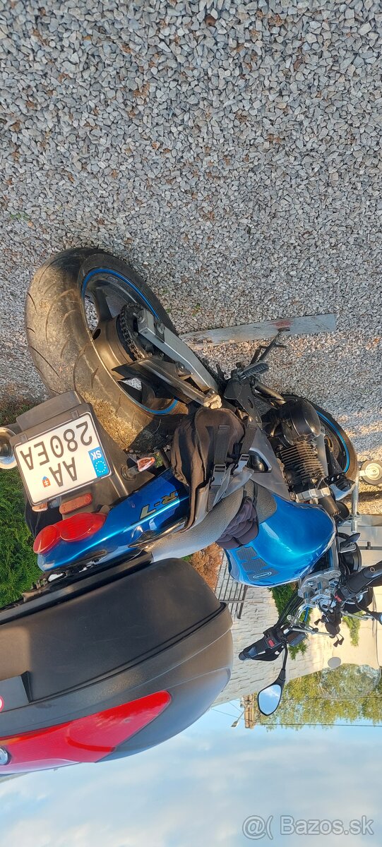 Predám alebo vymením za niečo Kawasaki ZR7 - 2