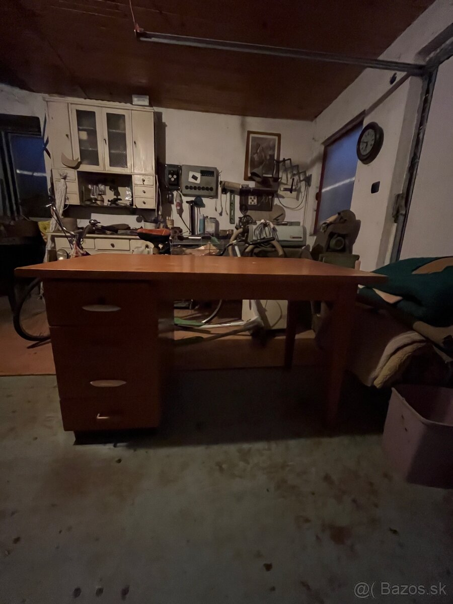 Písací stôl - 2