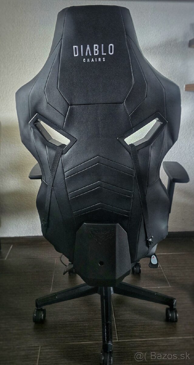 Herné kreslo Diablo X-Fighter Normal Size, čierne - 2