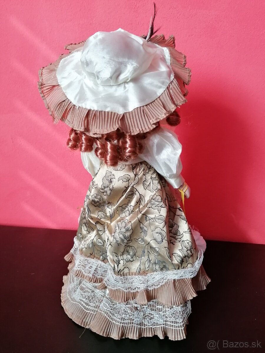Porcelánová bábika - 2