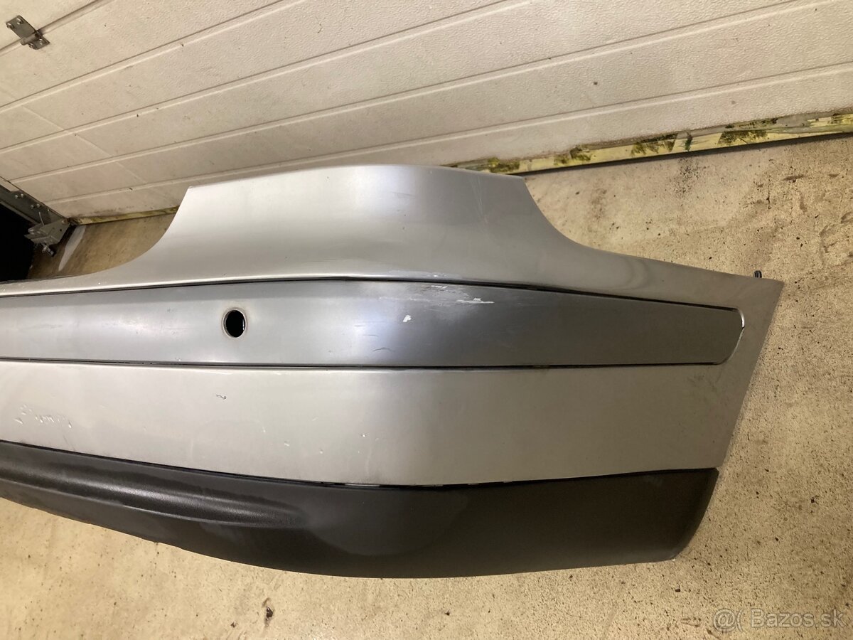 Zadný nárazník Mercedes clk w208 - 2