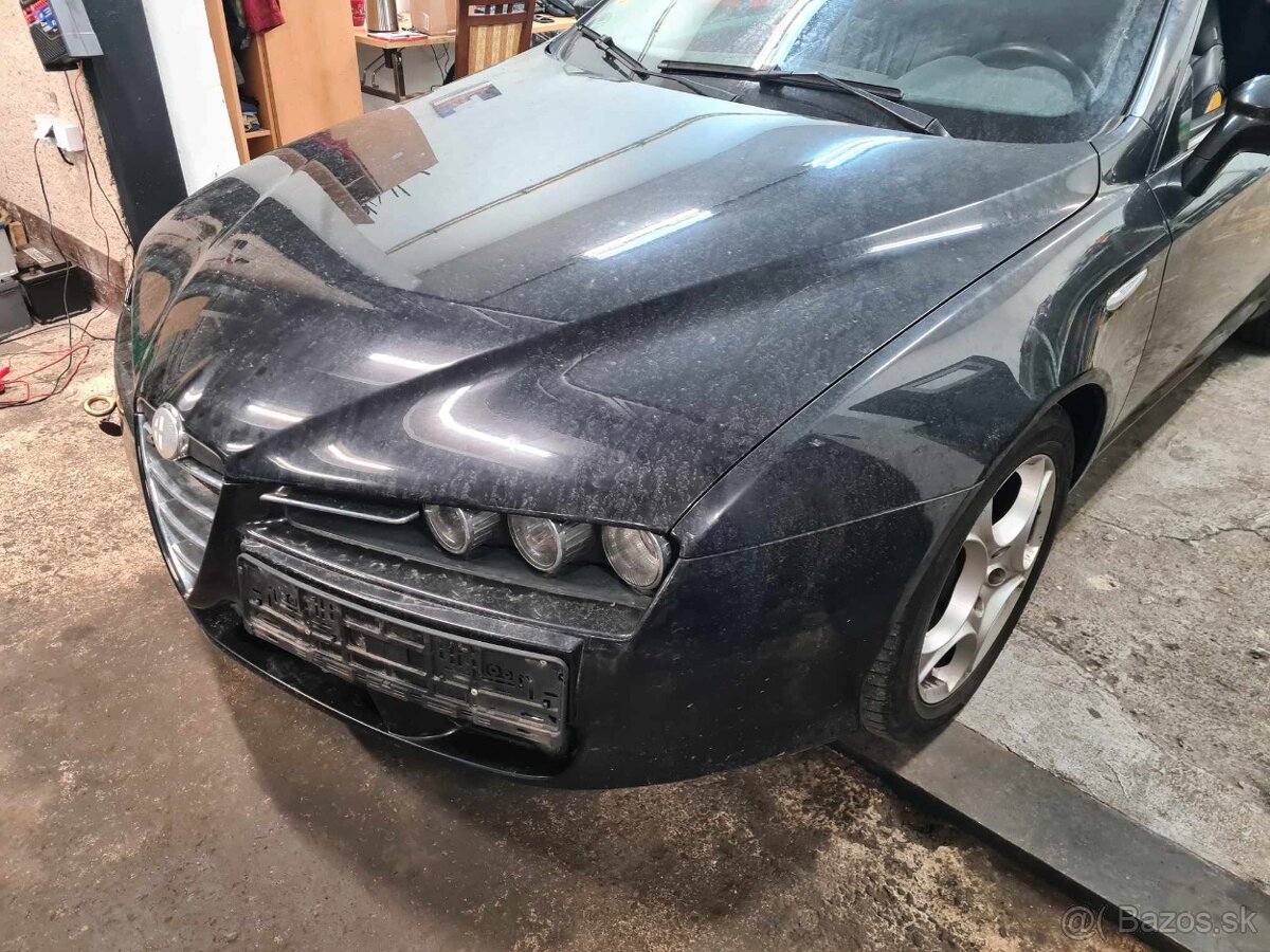 Predný čierny nárazník Alfa Romeo Brera / Spider - 2