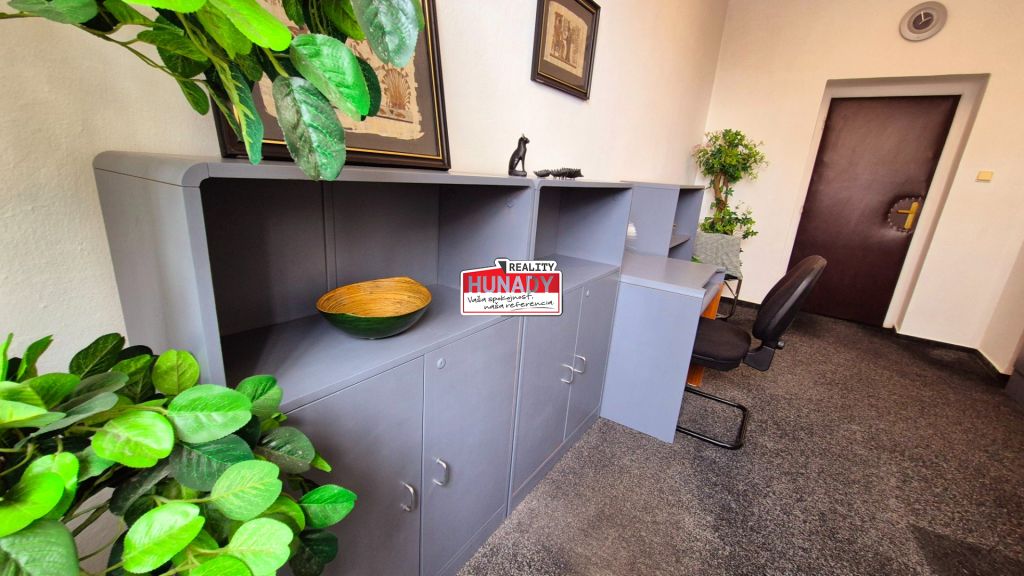 (20 m² - 92 m²) KANCELÁRSKE PRIESTORY - 2