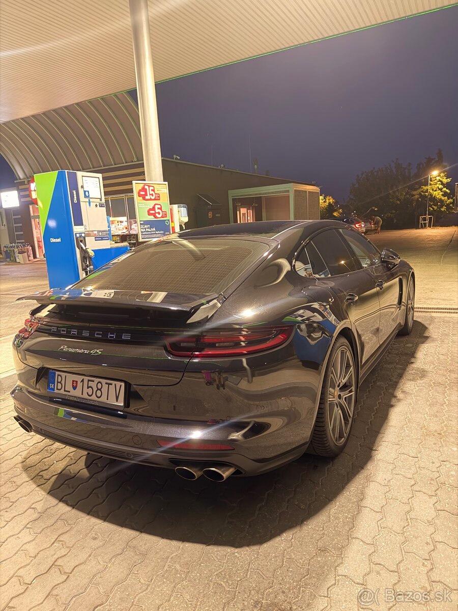 Porsche Panamera 4S Zaruka - 2