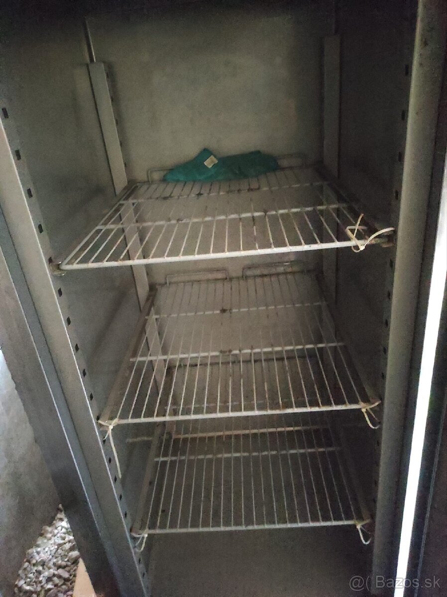 Mrazak na predaj - 2