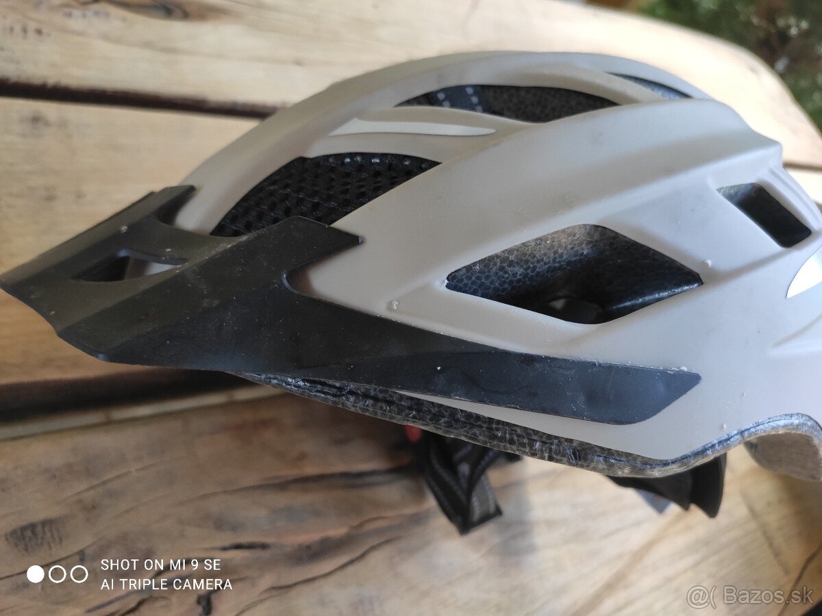 Fischer cyklistická prilba 58-61 - 2