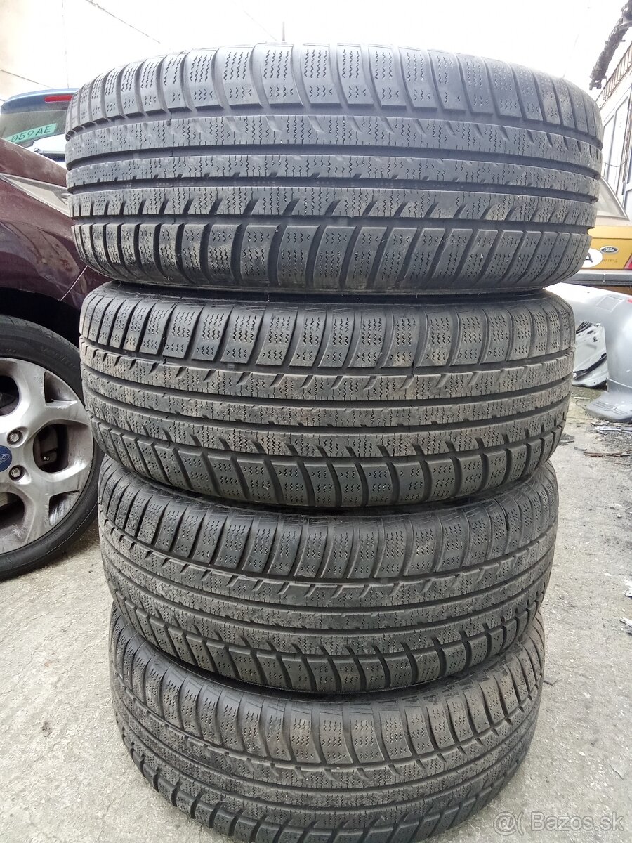 215/60 R16 zimné - 2