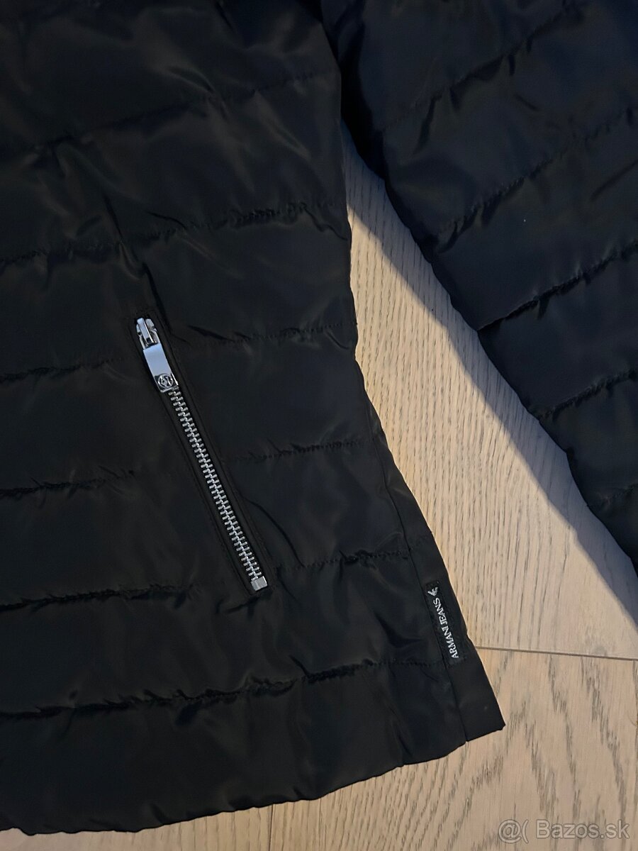 Armani bunda XS čierna s kapucňou - 2