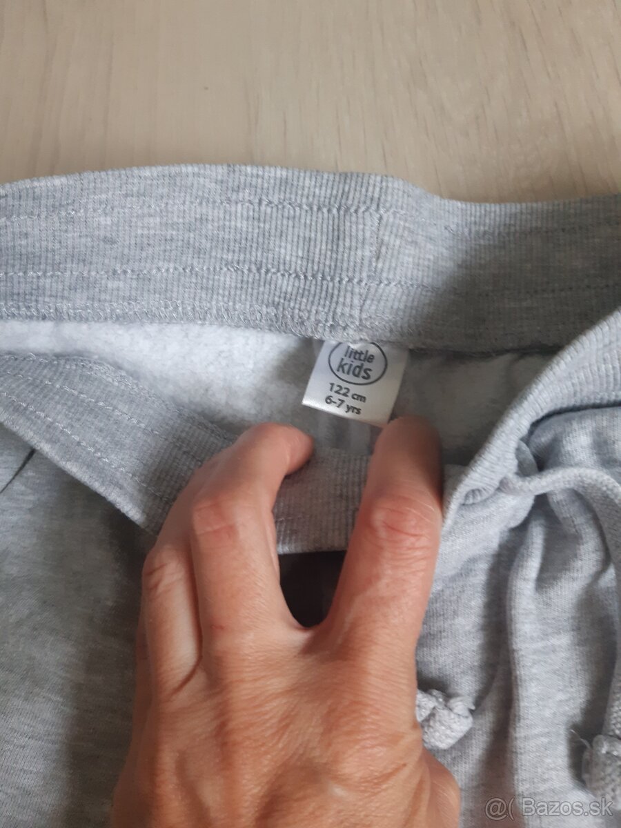 2kus detske teplaky - 2