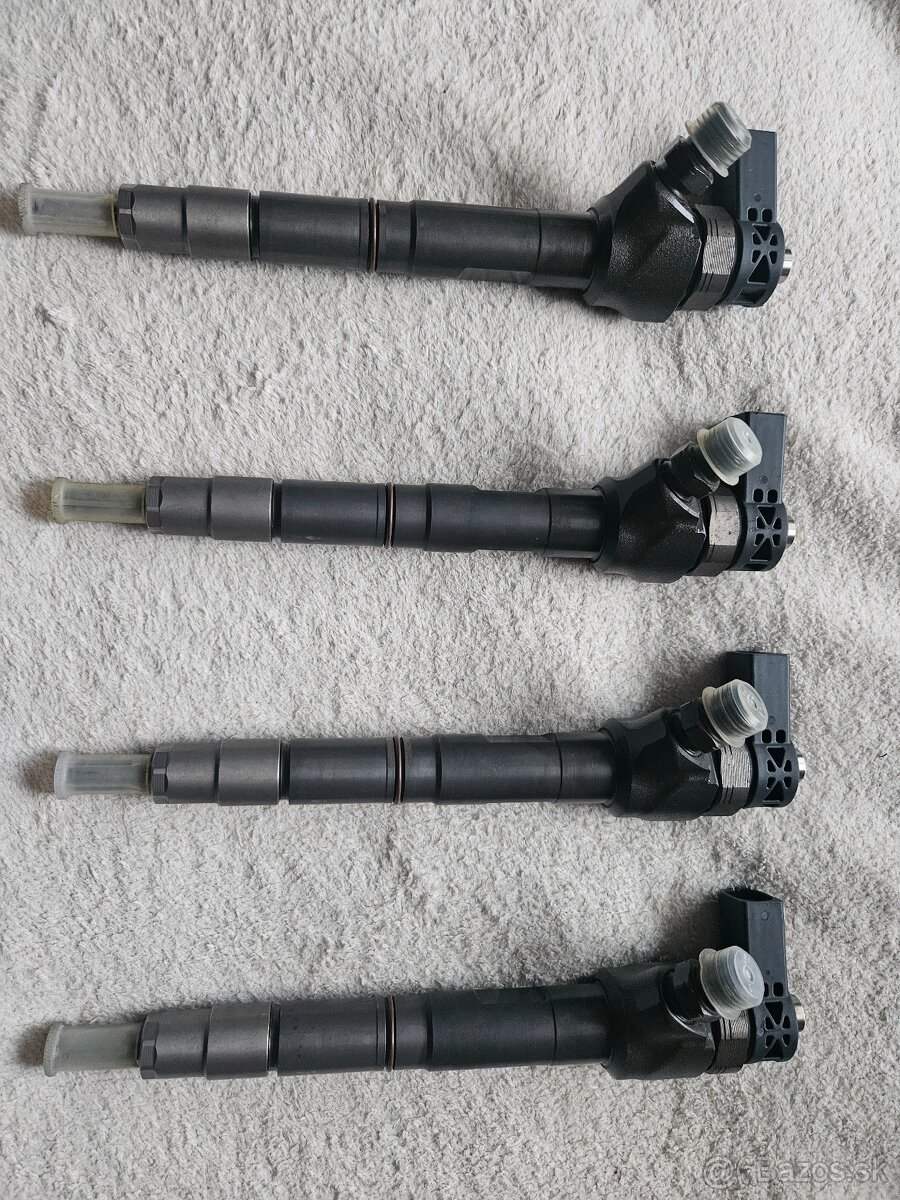 Vstrek bosch 04L130277 AJ - 2