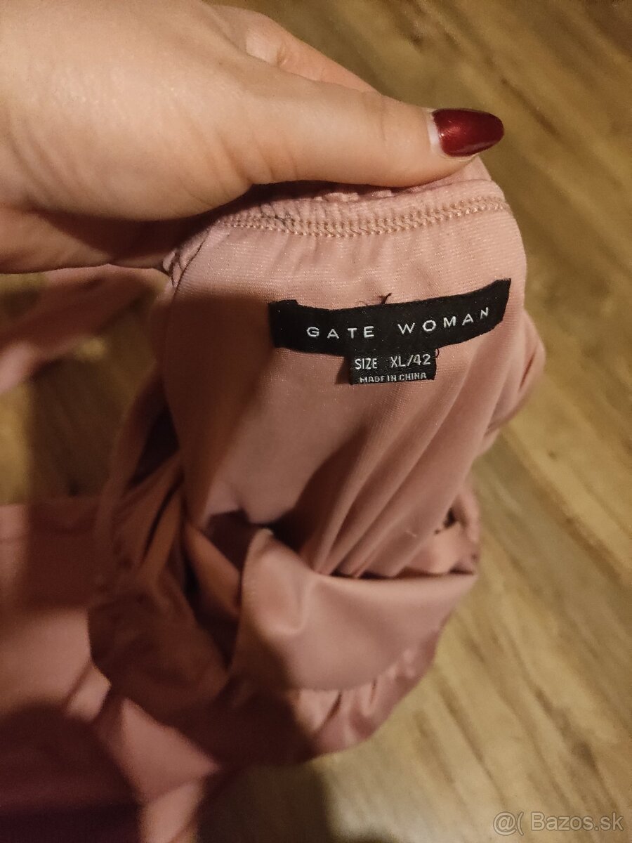 Púdrové šaty s kabatikom - 2