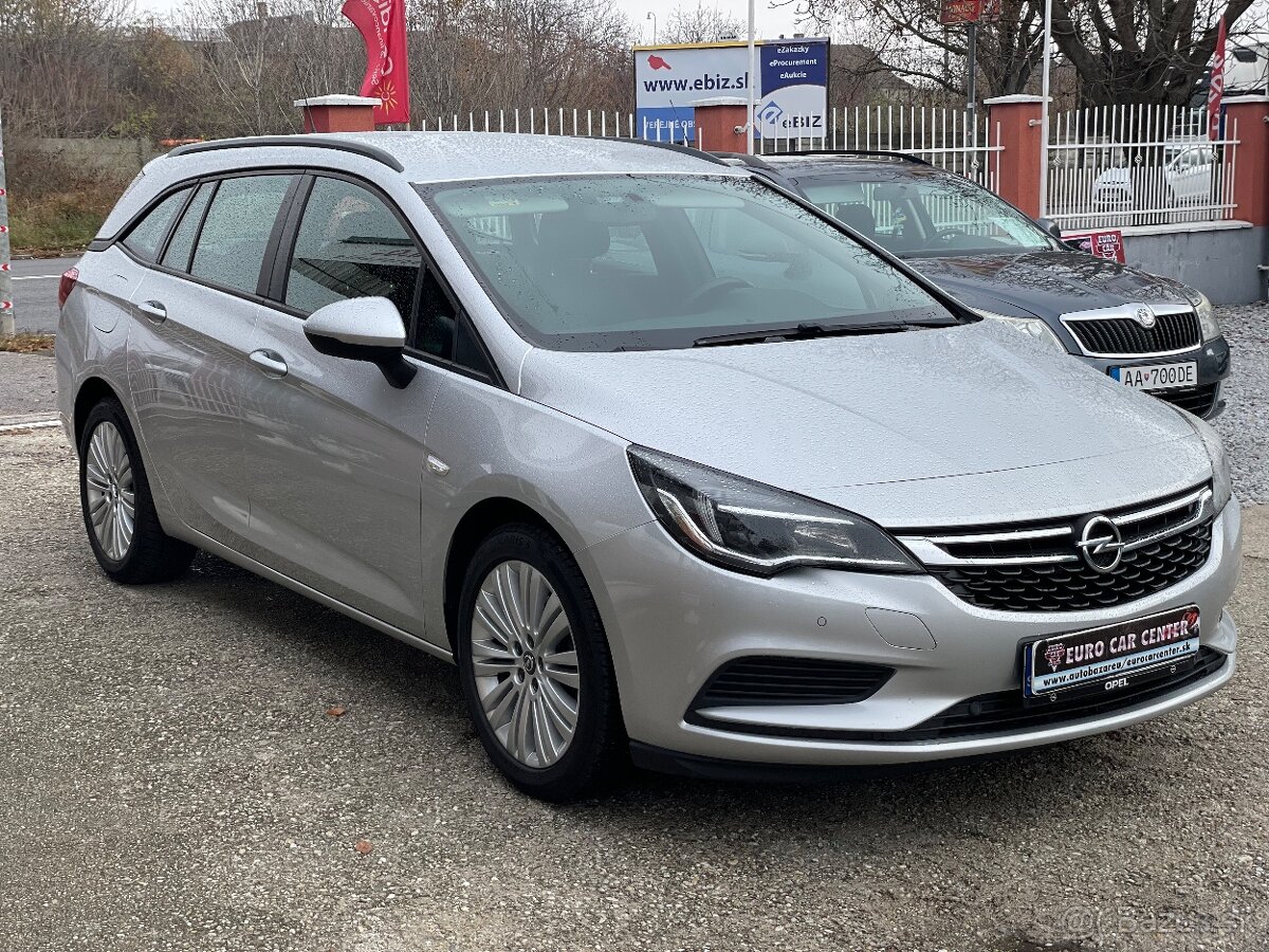 Opel Astra Sport Tourer ST 1.6 CDTI Start/Stop - 2