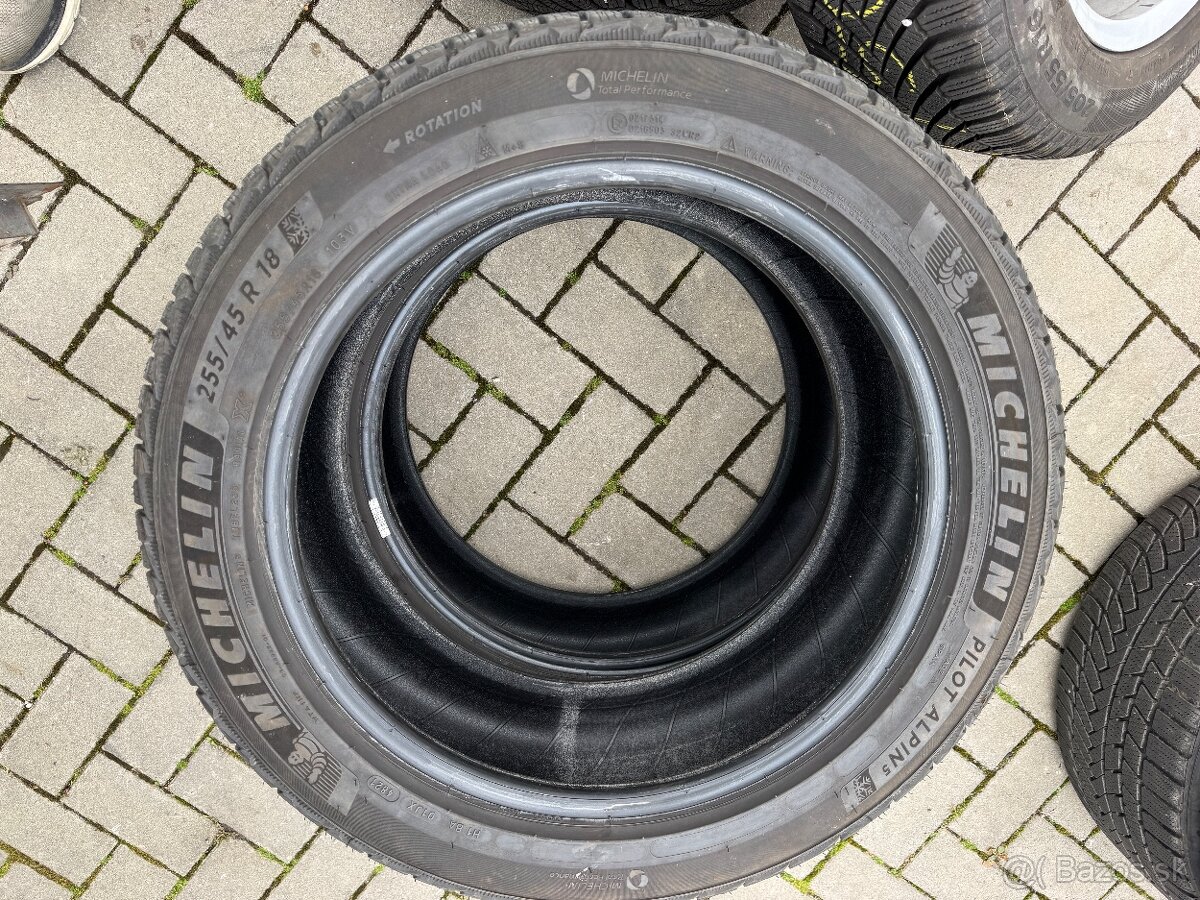 255/45R18 Michelin - 2
