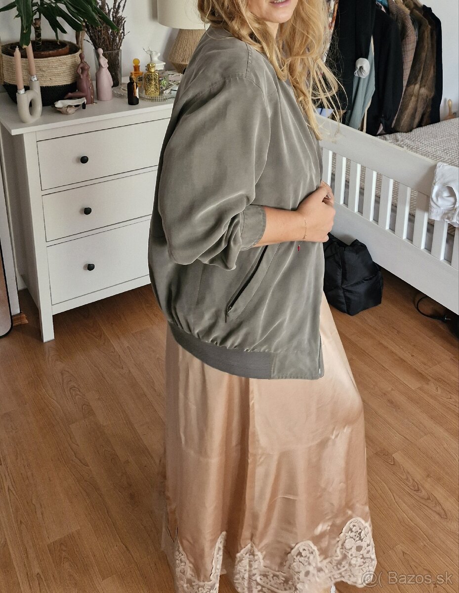 Hodvábna bombera PIERRE CARDIN - 2