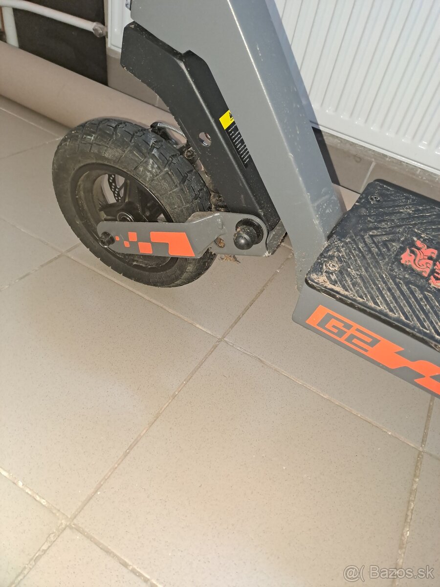 Elektricka kolobezka - 2