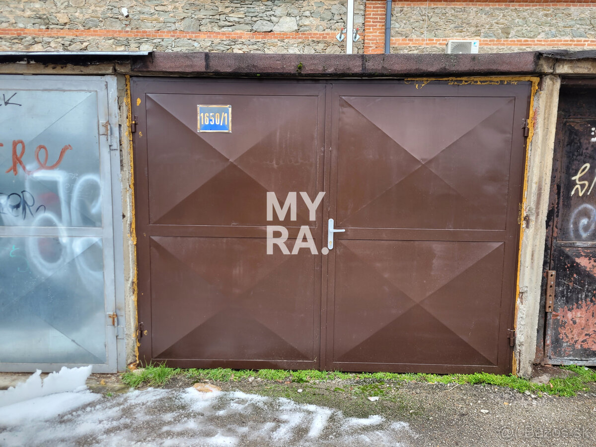 Garáž blízko Rezidencie Albelli - 2