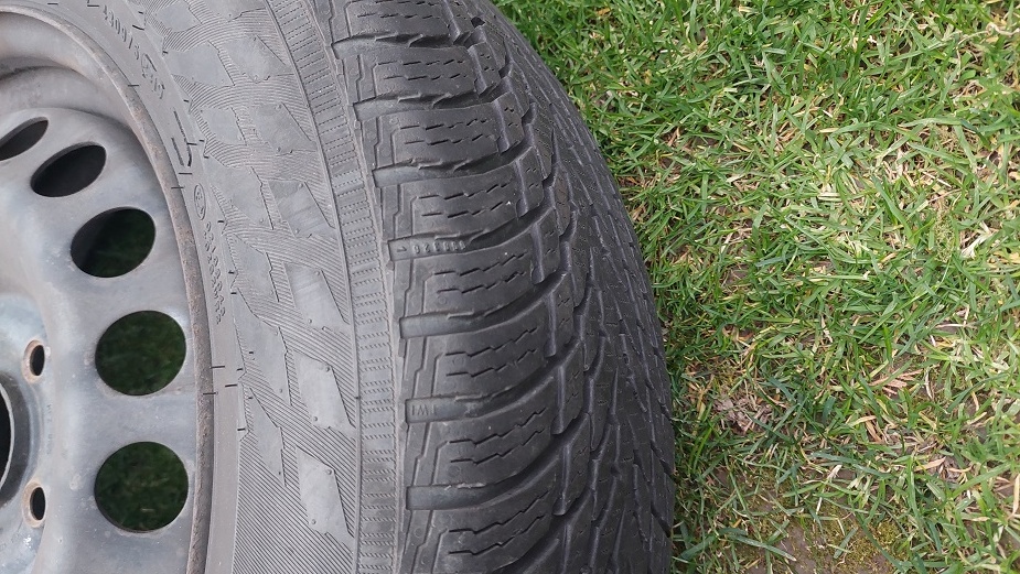 Predaj - zimné kolesá / 195/65 - R15 - 2