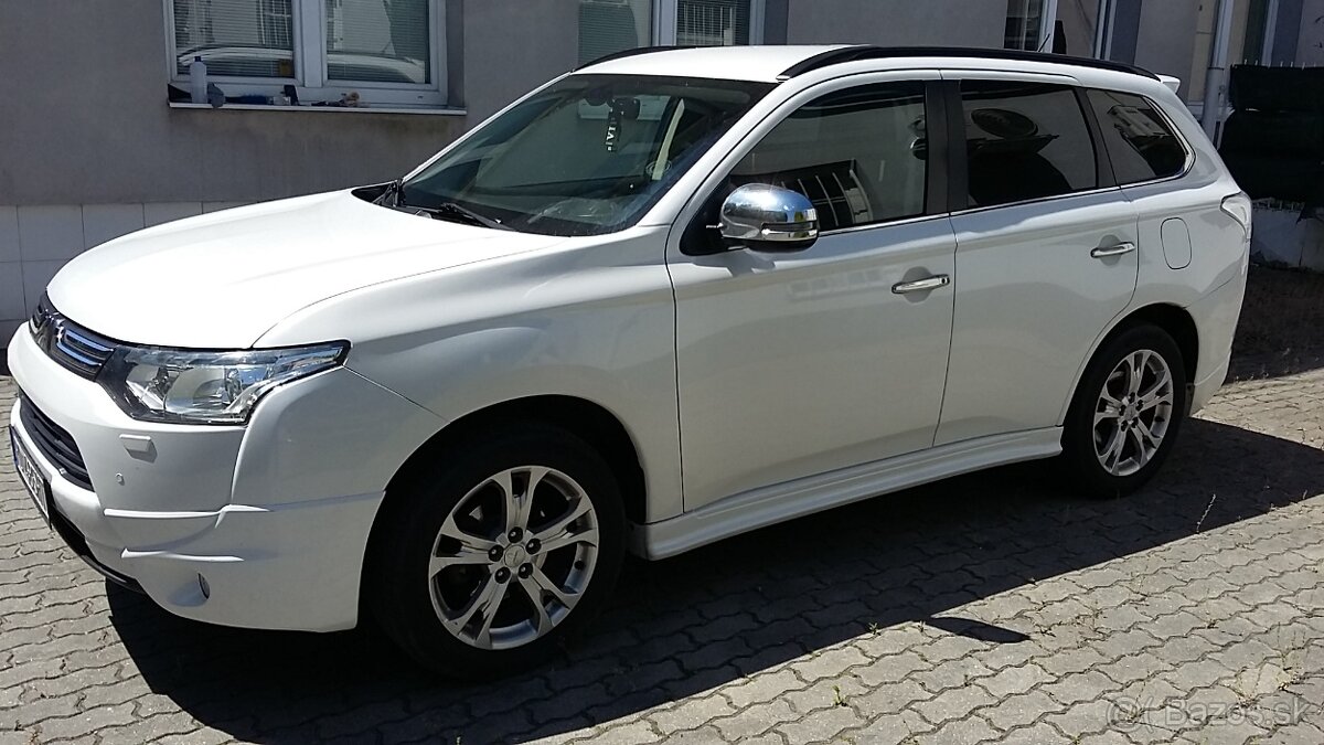MITSUBISHI OUTLANDER 2.2 DID 4x4 2012 - 2