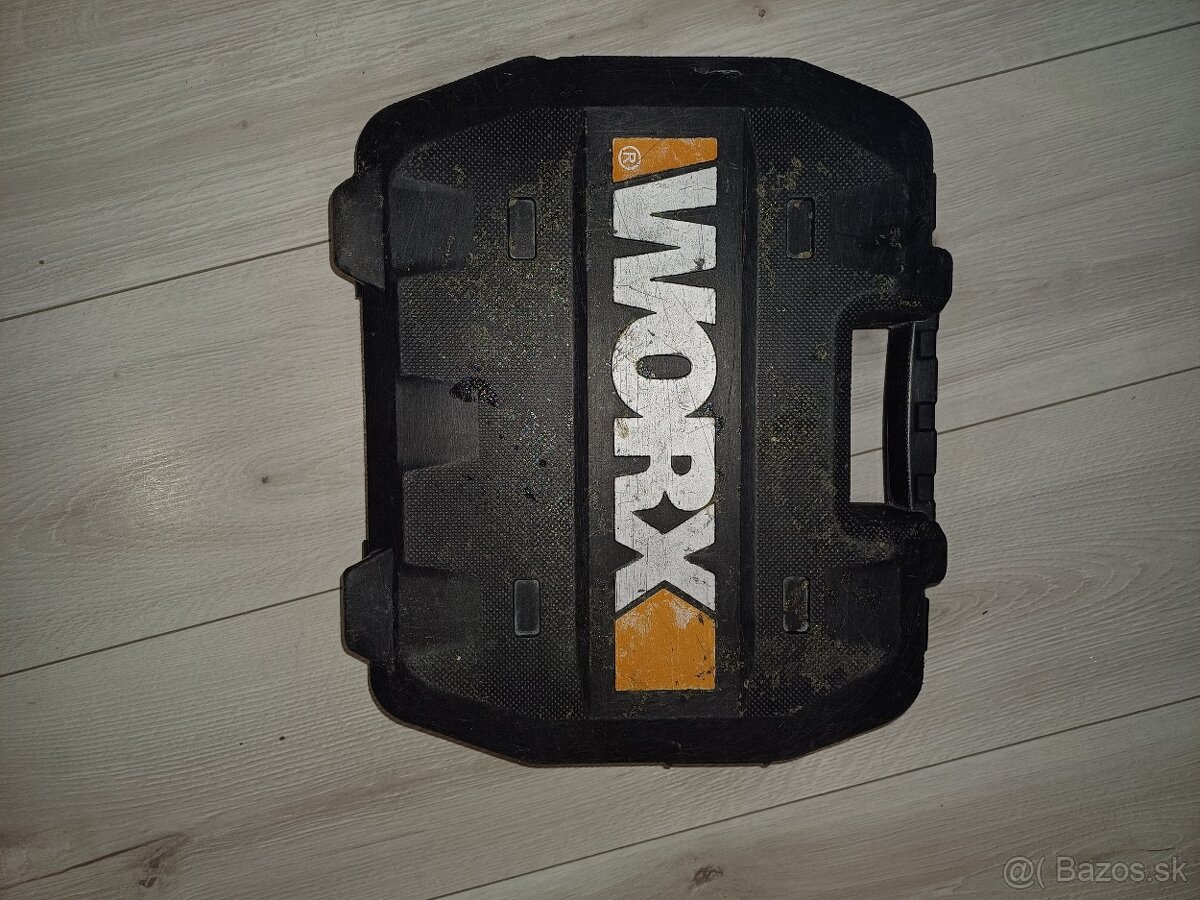 AKU vŕtací skrutkovač WORX - 2