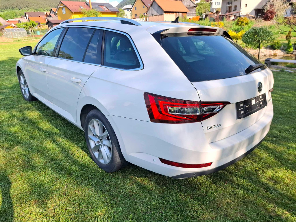 Škoda Superb Combi 2017 - 2