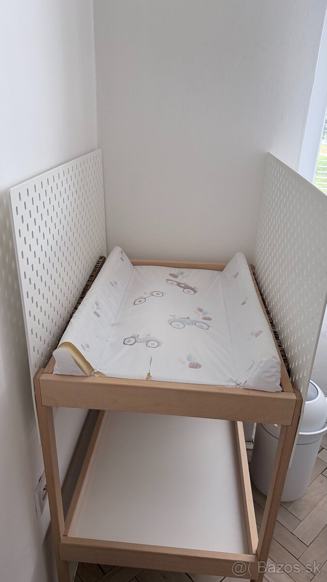 IKEA SNIGLAR Prebaľovací stôl - 2