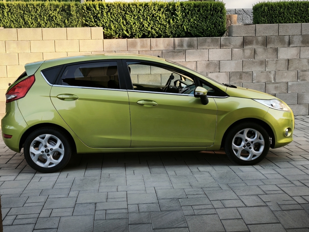 Predám Ford Fiesta 1.25 benzin - 2