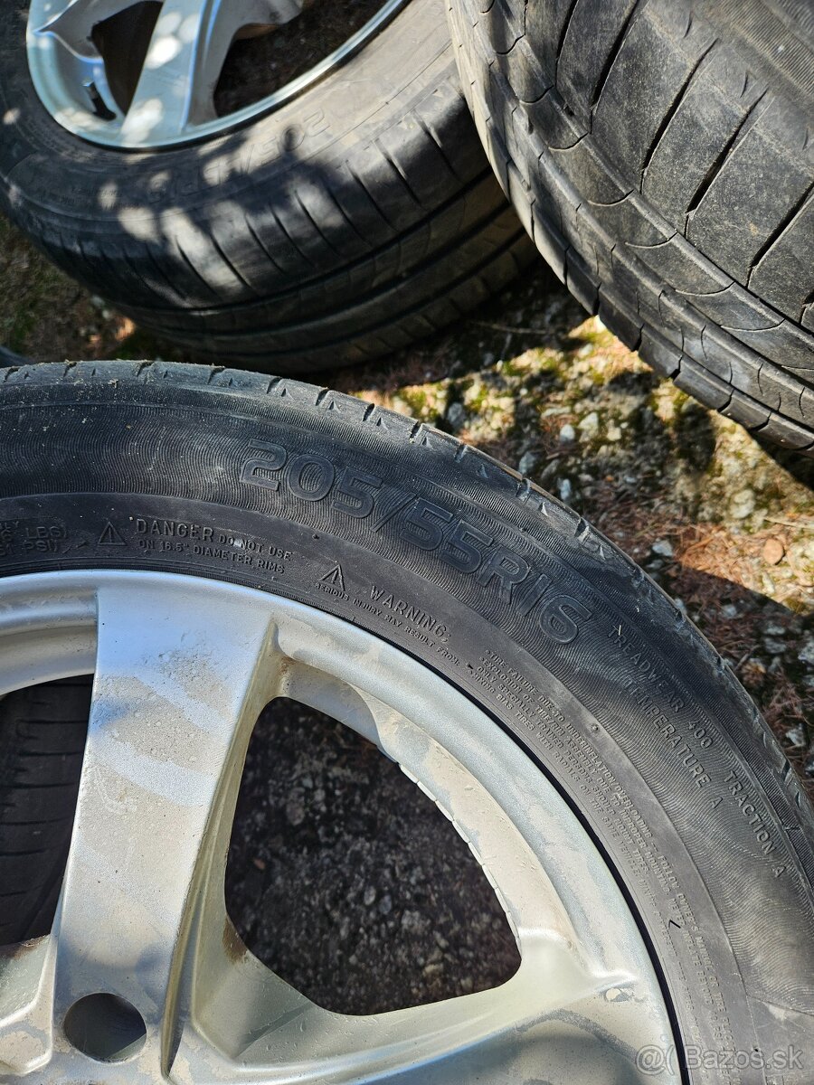 Peugeot 308 5x108 kolesá 205/55 r16 - 2