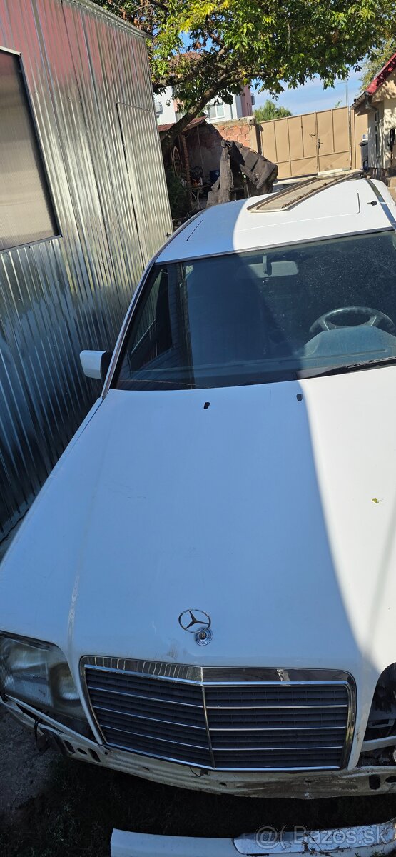 Mercedes w124 e124 kapota kufor - 2