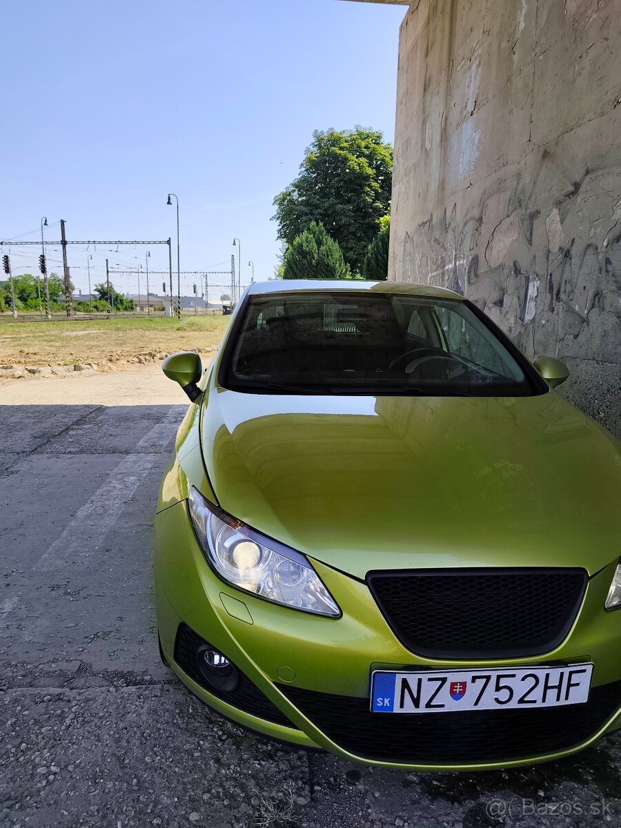 Seat Ibiza 1.6 benzín - 2