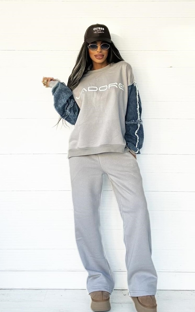 Moderna damska siva teplakova suprava s denimom NOVA - 2