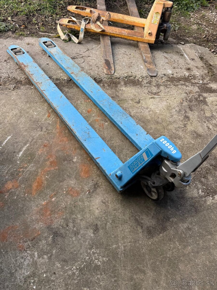 Dlhý paletový vozík / nosnosť 2000 kg - 2