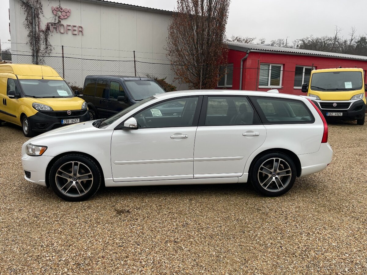 Volvo V50, 1.6D 80kWKŮŽEVÝHŘEVHANDSFRE - 2