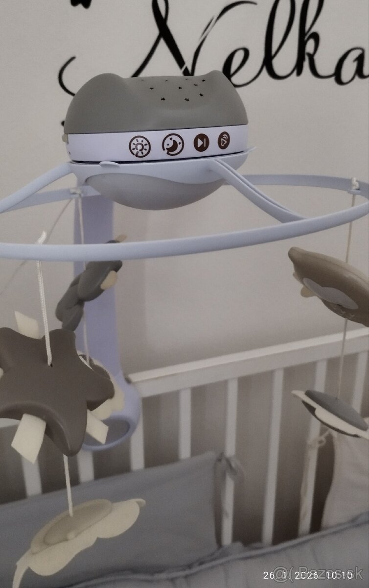 Projektor, kolotoč na postieľku - 2