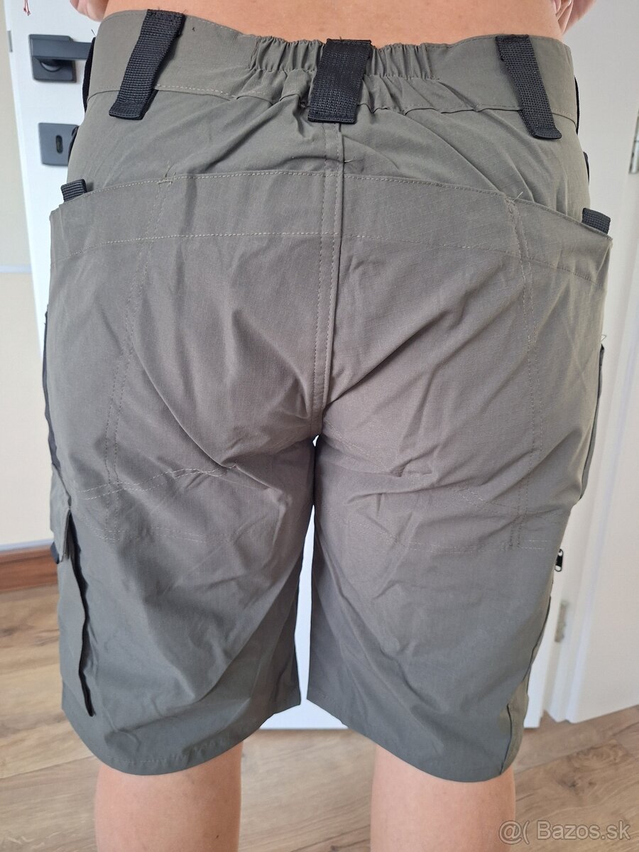 Kratke kapsacove nohavice XL - 2