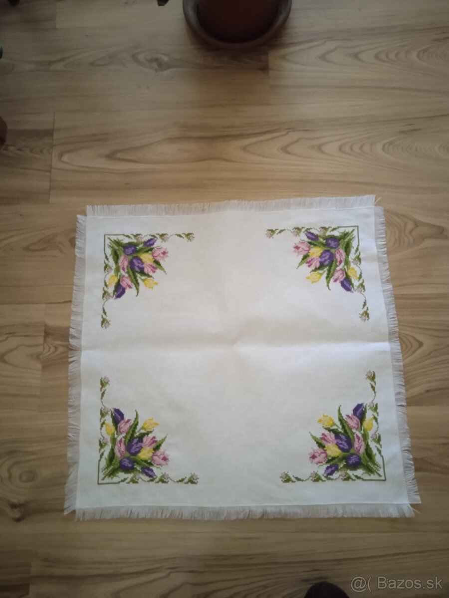 Vyšívané obrusy - 2