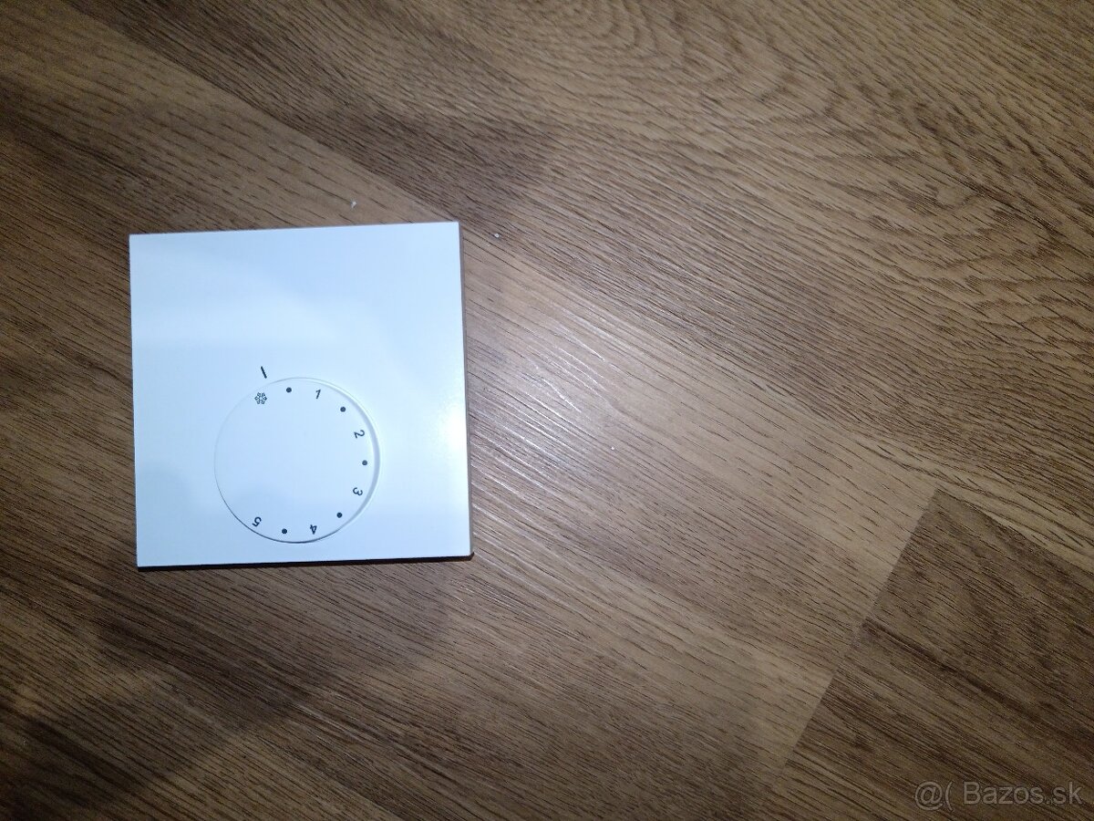 Predám izbový termostat - 2