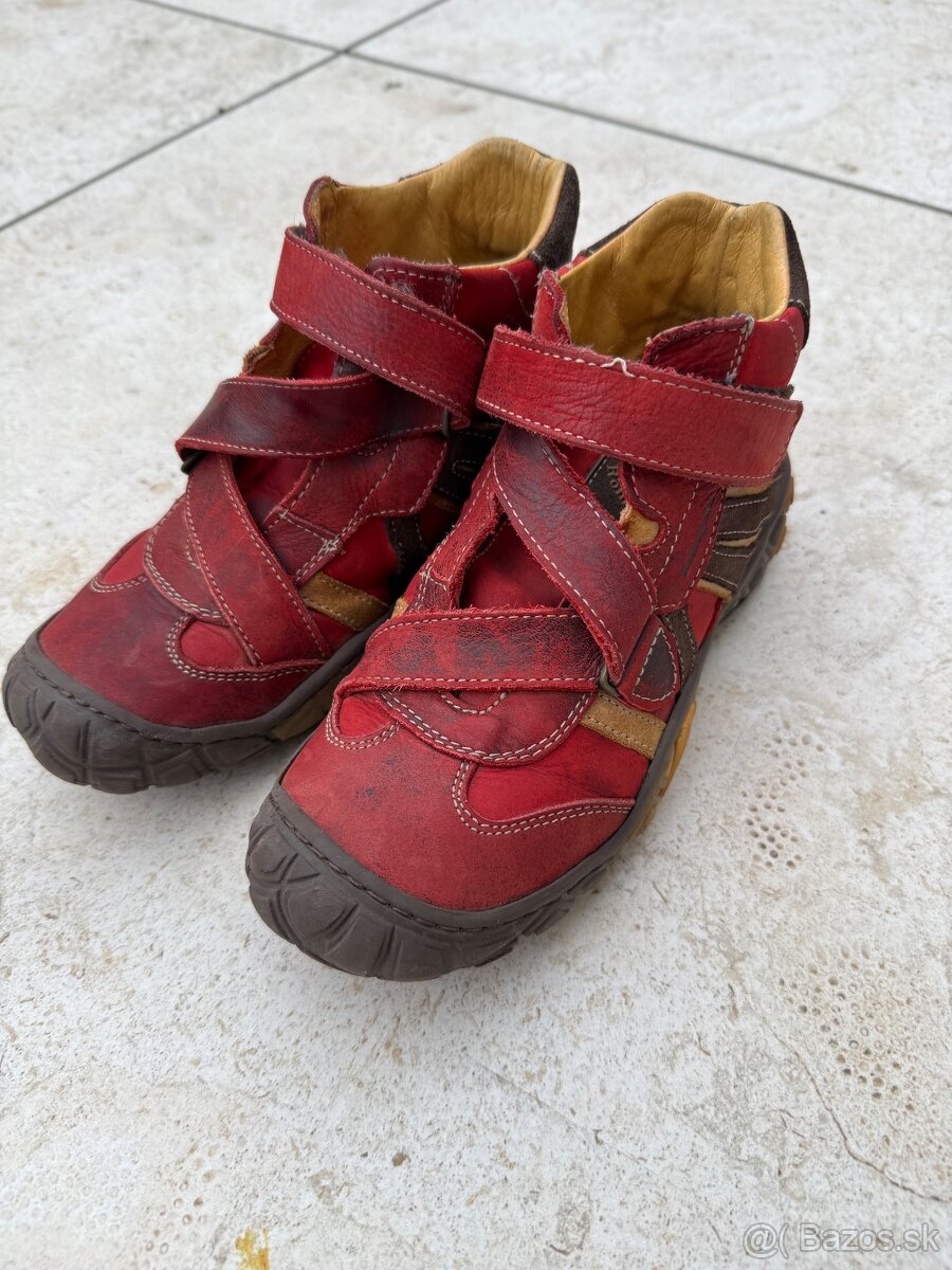 chlapčenské celokožené topánky č. 34 - 2