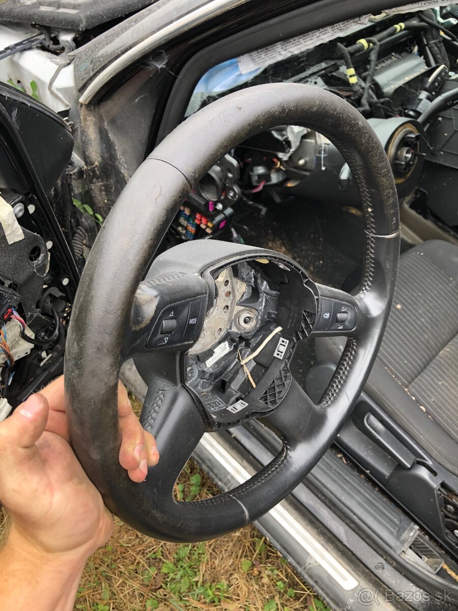 Multifunkčný volant Audi - 2