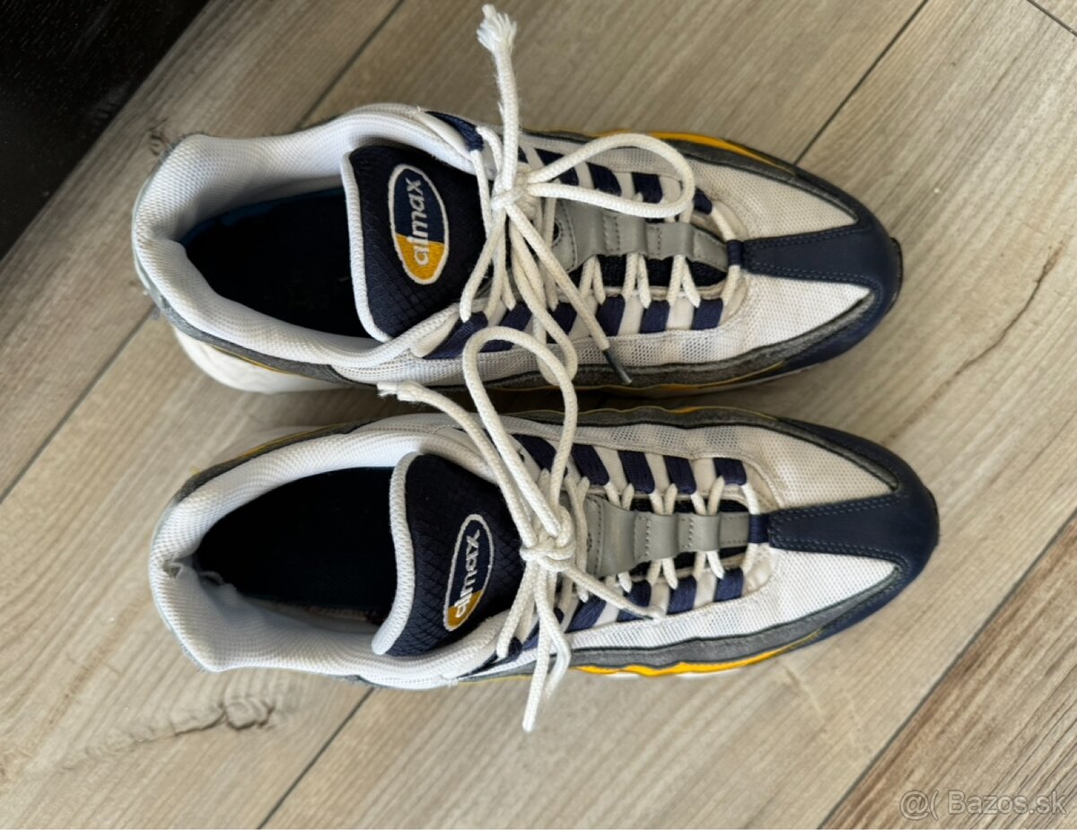 Nike Air Max 95 Michigan - 2