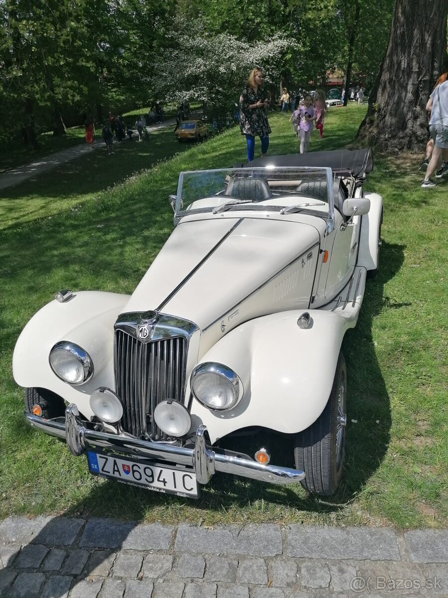 MG Naylor TF 1700 - 2
