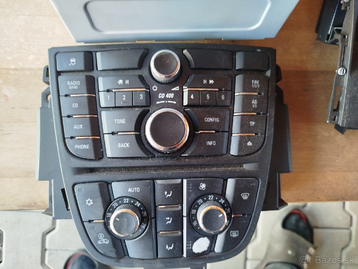 Opel Astra j Rádio CD 400 - 2