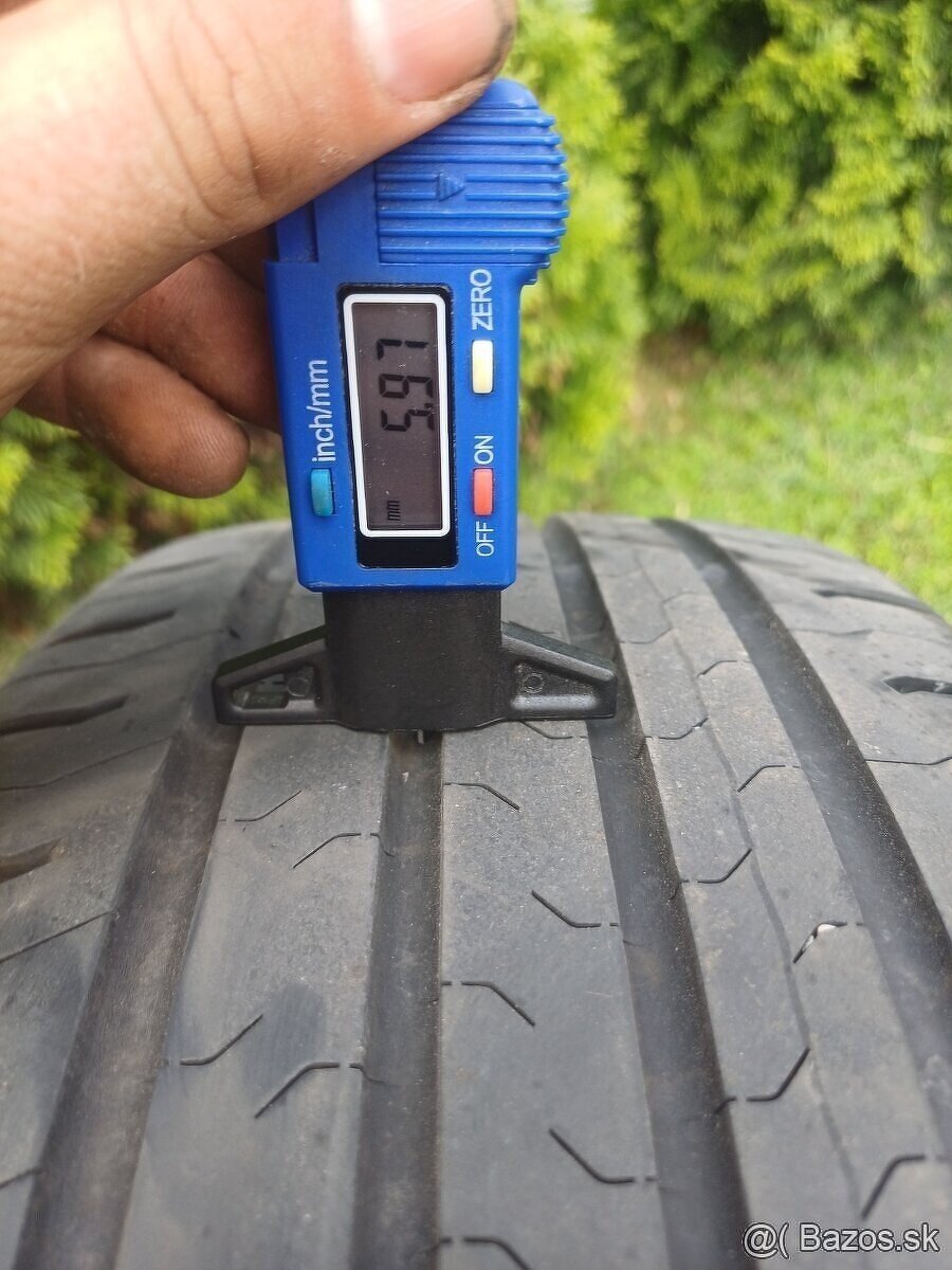 215/55 r17 letné pneumatiky ,Continental - 2