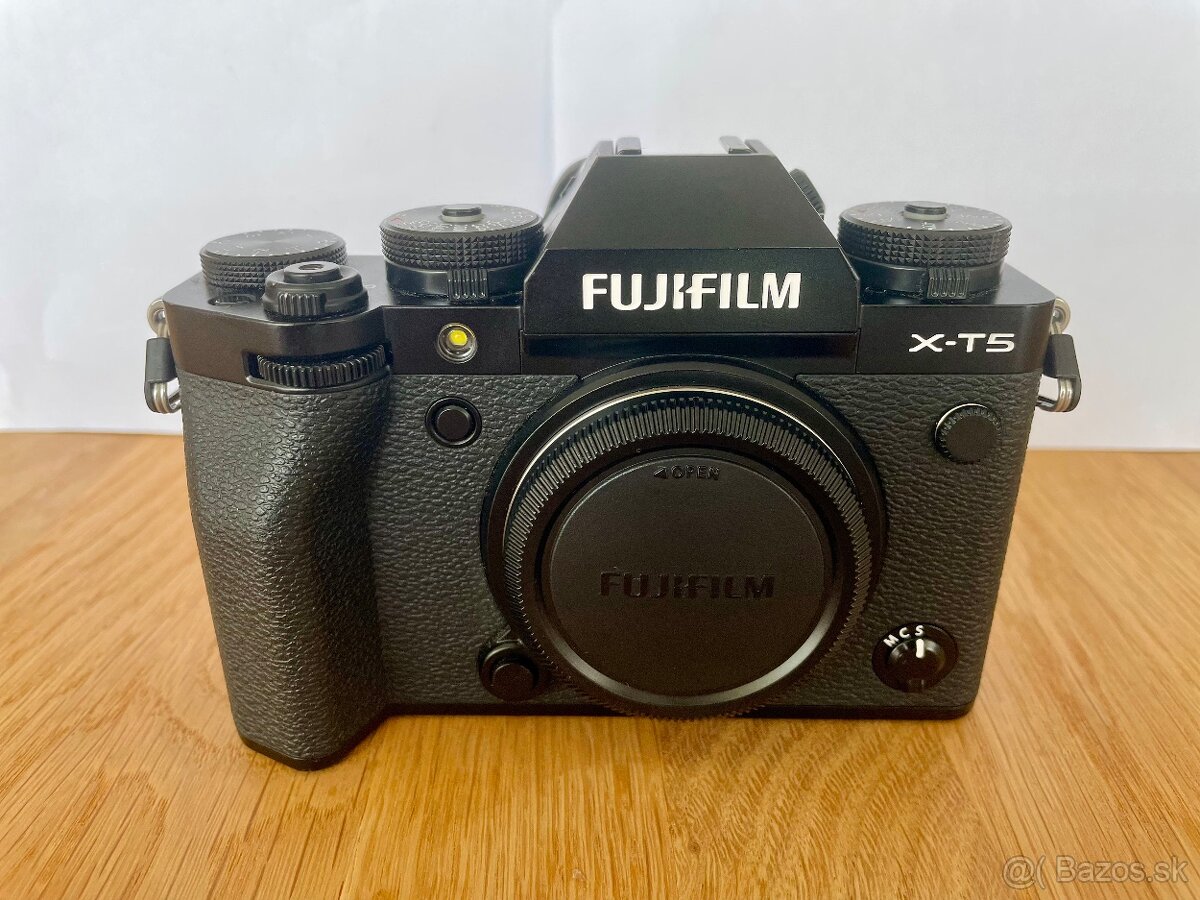 Fujifilm X-T5 - 2